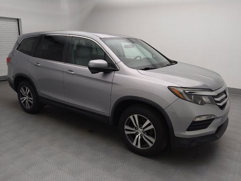Used 2018 Honda Pilot EX image 11