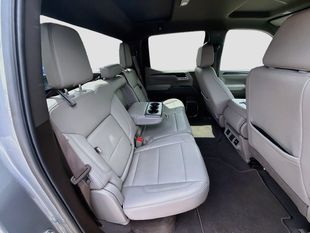 Used 2025 GMC Sierra 1500 SLT RWD image 30