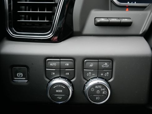 New 2026 GMC Sierra 2500 AT4 w/ AT4 Premium Plus Package image 20