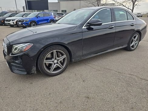 Used 2017 Mercedes-Benz E 300 4MATIC image 3