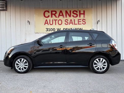 Used 2009 Pontiac Vibe AWD w/ Sun And Sound Package image 5