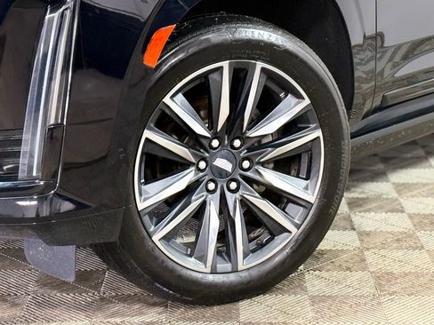 Used 2023 Cadillac Escalade Sport Platinum image 2