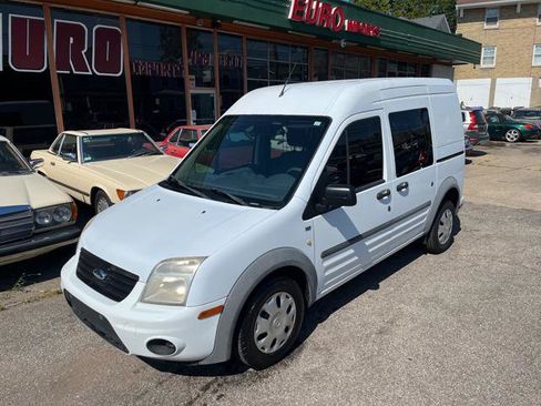 Used 2013 Ford Transit Connect XLT FWD image 2