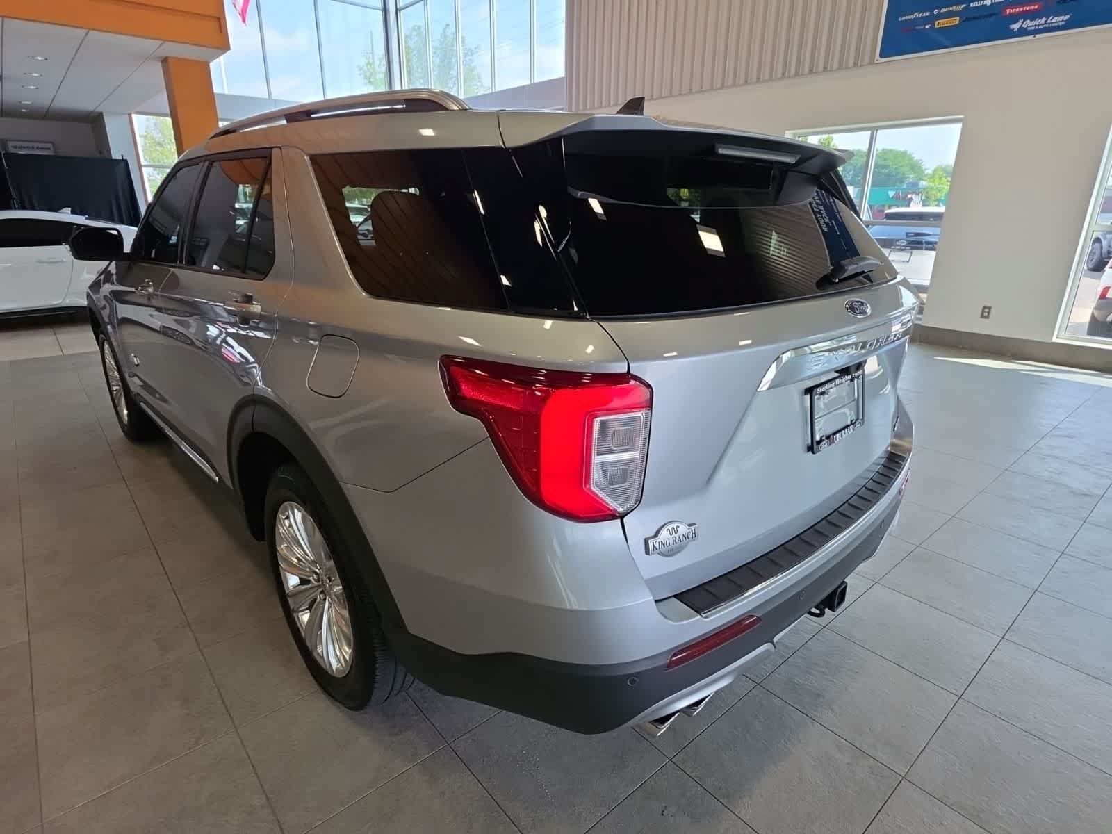 Used 2024 Ford Explorer King Ranch w/ Technology Package AWD/4WD image 13