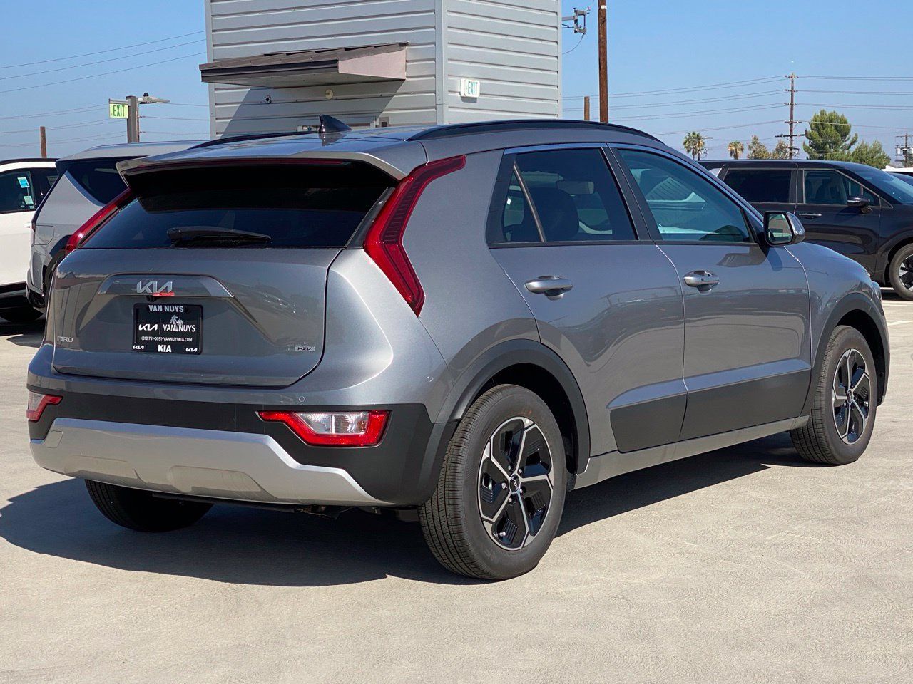 New 2026 Kia Niro EX FWD image 3