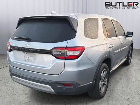 Used 2024 Honda Pilot EX-L image 6