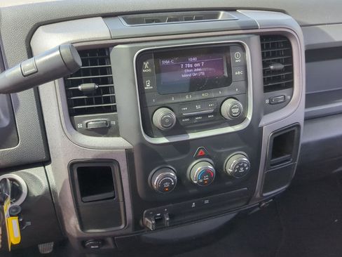 Used 2014 RAM 1500 Express image 19