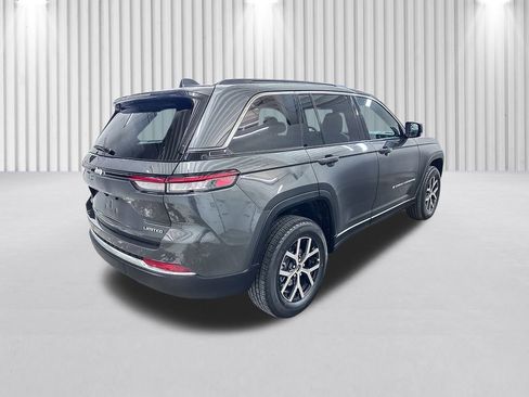 New 2025 Jeep Grand Cherokee Limited image 6