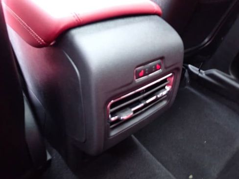 New 2026 Lincoln Corsair Reserve image 18