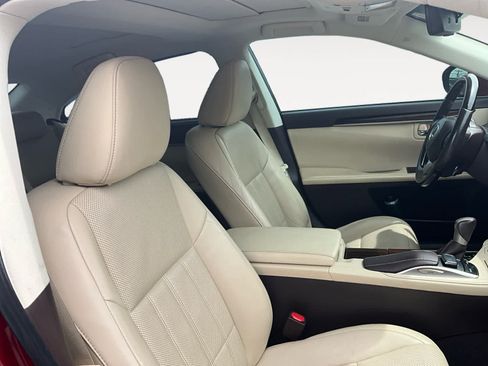 Used 2016 Lexus ES 350 w/ Ultra Luxury Package FWD image 28