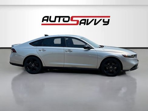 Used 2024 Honda Accord Sport image 8