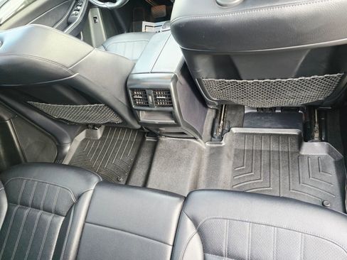 Used 2016 Mercedes-Benz GLE 350 GLE 350 Sport Utility 4D w/ Premium Package image 35