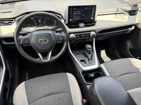 Used 2021 Toyota RAV4 XLE w/ Convenience Package AWD/4WD image 13
