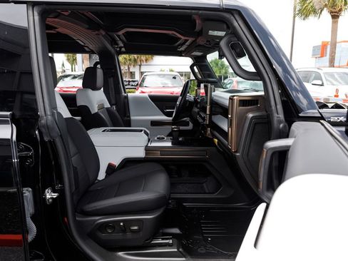 Used 2025 GMC Hummer EV 2X AWD/4WD image 12