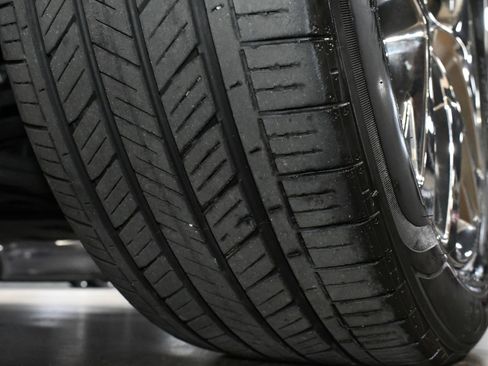 Used 2019 Kia Sorento SX image 69