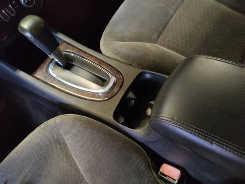 Used 2014 Chevrolet Impala LT w/ LT Sunroof Package image 26