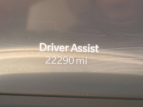 Used 2024 Jeep Grand Cherokee Limited RWD image 13