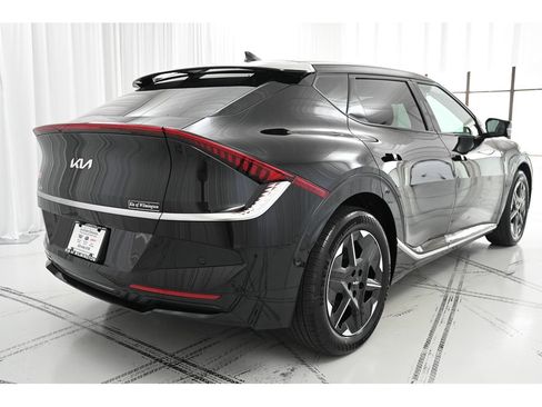 New 2025 Kia EV6 Wind image 7