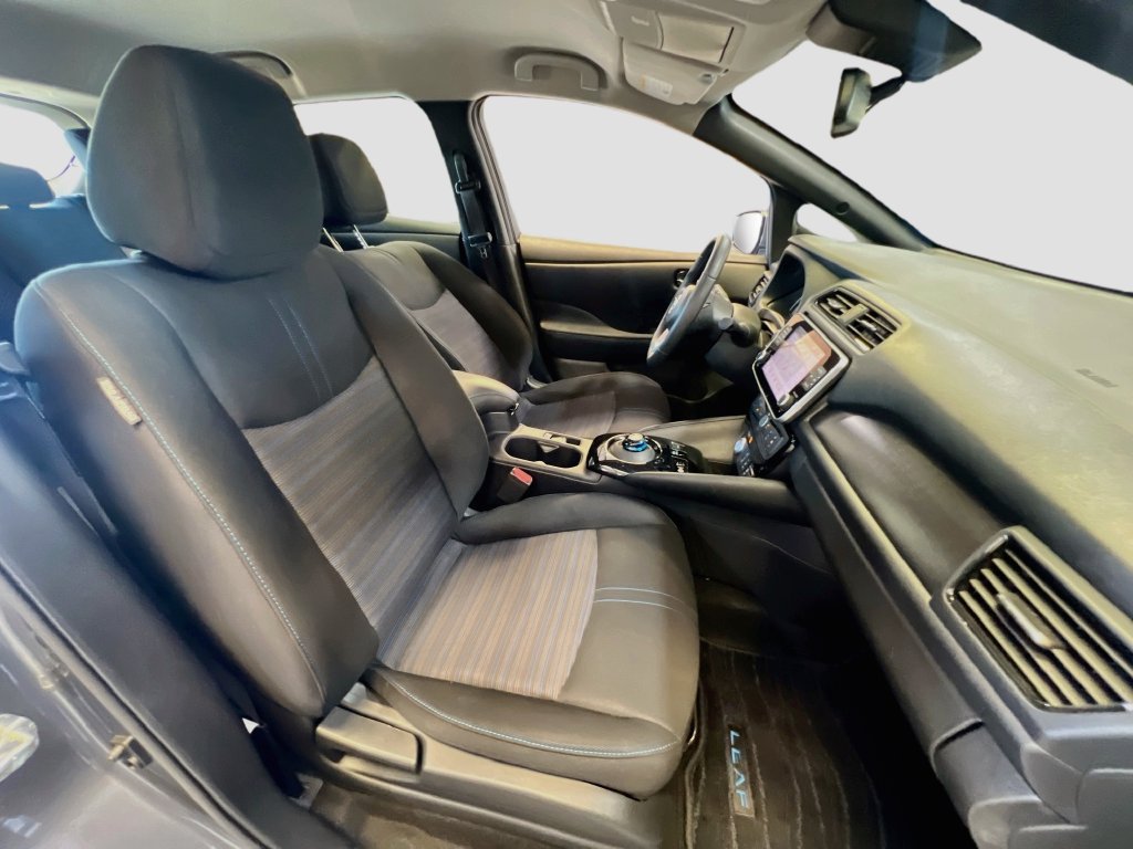 Used 2024 Nissan Leaf SV Plus FWD image 26