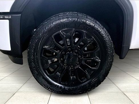 Certified 2025 GMC Sierra 2500 Denali w/ Technology Package image 10