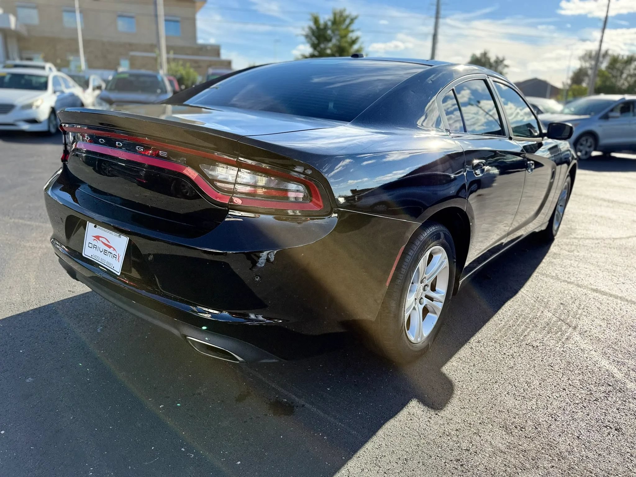 Used 2015 Dodge Charger SE w/ Popular Equipment Group RWD image 3