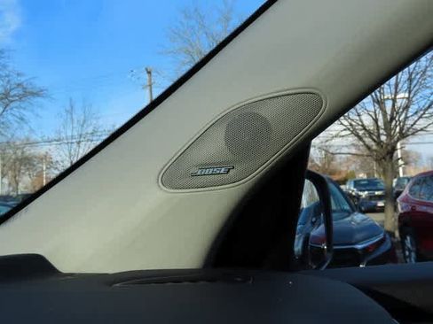 Certified 2025 Honda Pilot Touring image 28