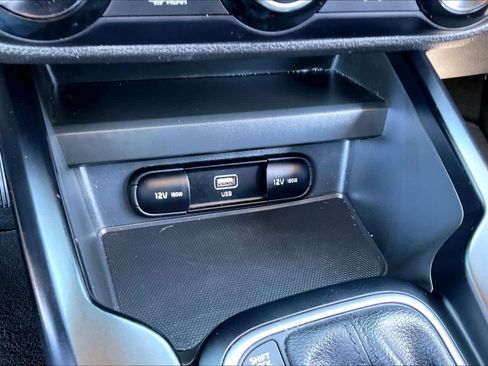 Used 2024 Kia Soul LX w/ Option Group 015 FWD image 31