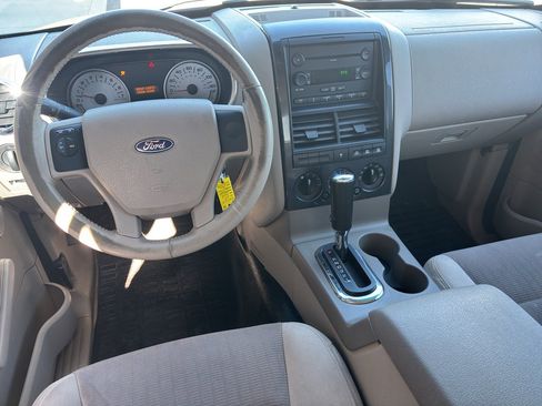 Used 2007 Ford Explorer Sport Trac XLT image 13