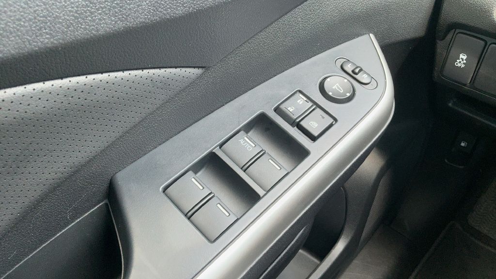 Used 2015 Honda CR-V EX-L image 14