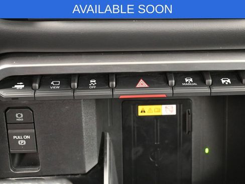 Used 2023 Toyota Tundra Platinum w/ Advanced Package AWD/4WD image 23
