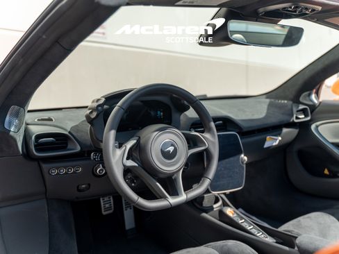 Used 2026 McLaren Artura Spider image 24