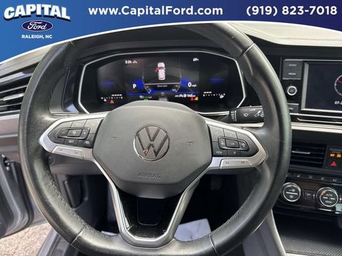 Used 2024 Volkswagen Jetta SE FWD image 24