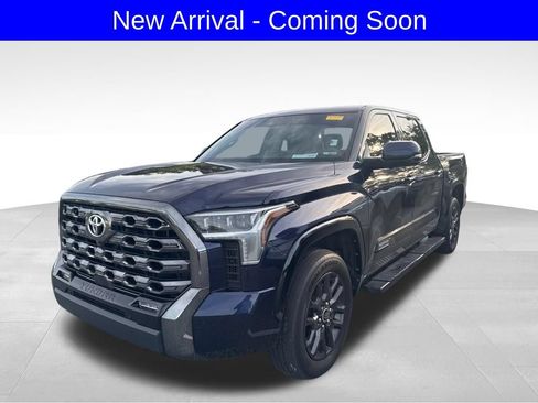Used 2023 Toyota Tundra Platinum AWD/4WD image 2