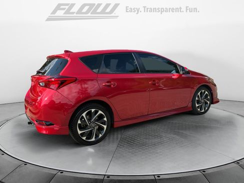 Used 2017 Toyota Corolla iM FWD image 9
