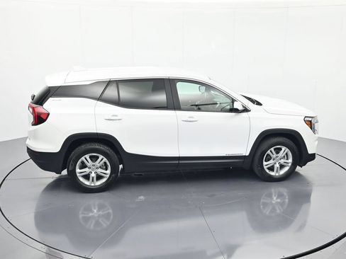 Used 2024 GMC Terrain SLE AWD/4WD image 30