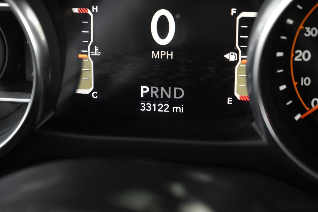 Used 2022 Jeep Wrangler Unlimited Sahara w/ Cold Weather Group AWD/4WD image 3