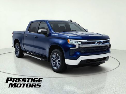 Used 2023 Chevrolet Silverado 1500 LT AWD/4WD image 2