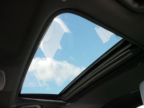 Certified 2025 Toyota Camry SE image 31