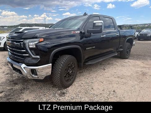 Used 2024 Chevrolet Silverado 2500 LTZ w/ LTZ Premium Package AWD/4WD image 9