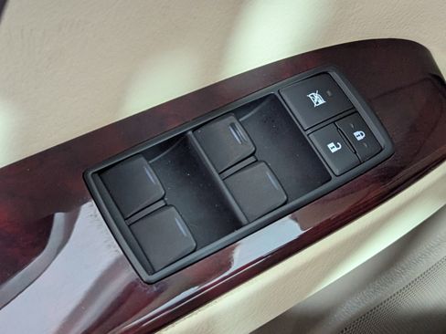 Used 2012 Lexus GX 460 w/ Comfort Plus Pkg image 23