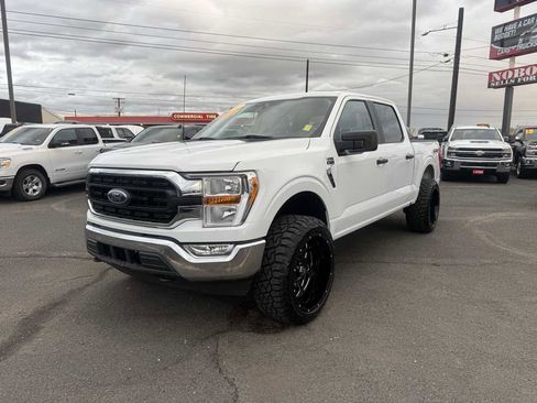 Used 2022 Ford F150 XLT w/ Trailer Tow Package AWD/4WD image 3