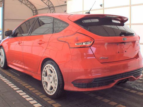Used 2016 Ford Focus ST w/ Equipment Group 401A image 5