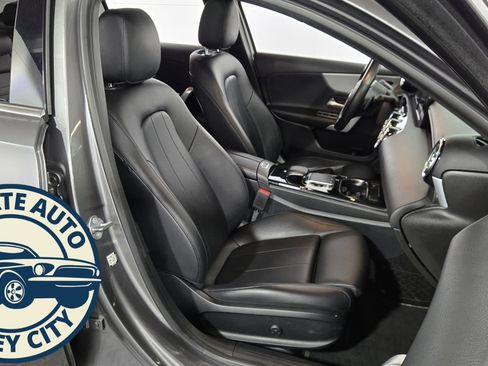 Used 2019 Mercedes-Benz A 220 A 220 image 38