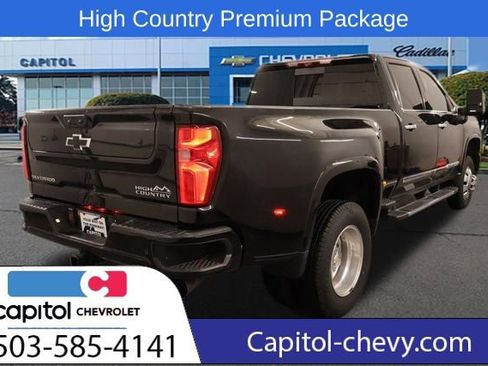Used 2024 Chevrolet Silverado 3500 High Country w/ High Country Premium Package image 4