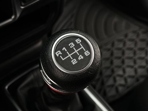 Used 2018 Jeep Wrangler Unlimited Sport image 25