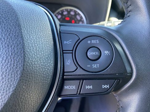 Used 2022 Toyota RAV4 SE image 19