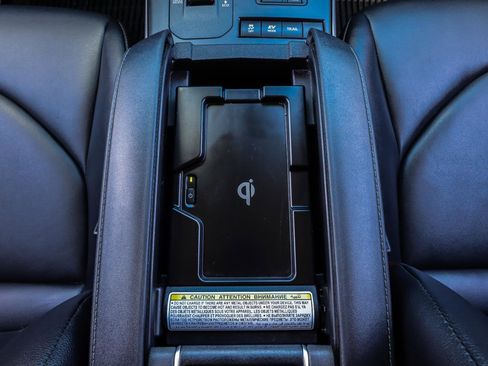 Used 2021 Toyota Highlander XLE image 14