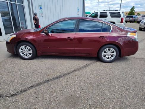 Used 2010 Nissan Altima 2.5 SL w/ Technology Pkg FWD image 9