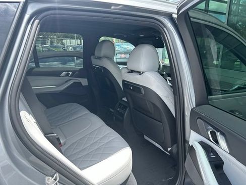 Used 2024 BMW X5 sDrive40i w/ Premium Package RWD image 17