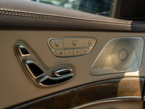 Used 2015 Mercedes-Benz S 550 4MATIC Sedan image 26